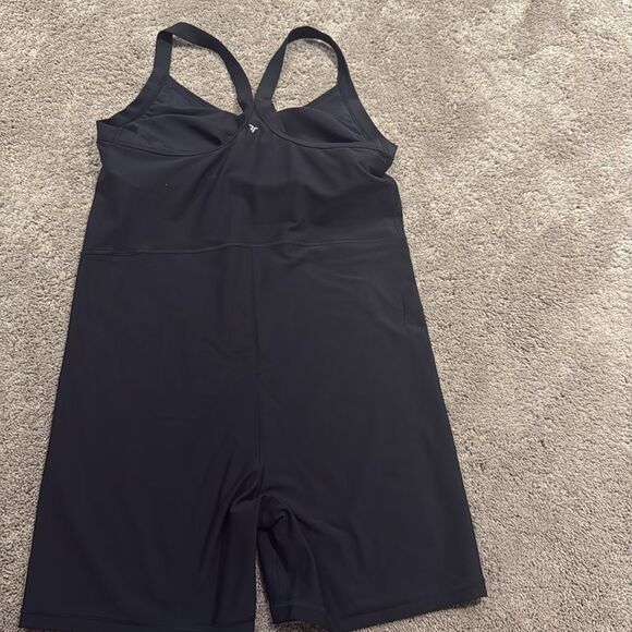 Old navy active PowerSoft! One piece with biker shorts - built in bra - XL - Picture 2 of 5